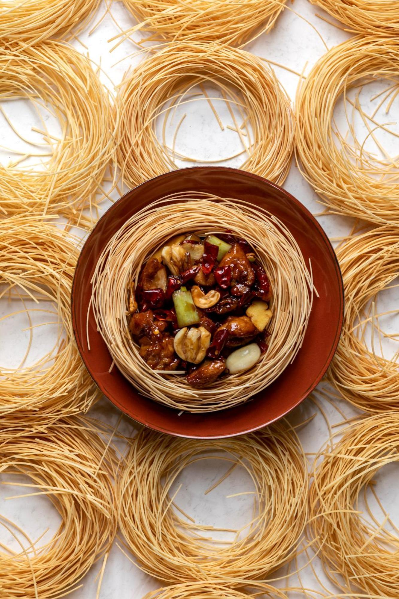 City Of Dreams Mediterranean - Integrated Resort, Casino & Entertainment Limassol Exteriör bild A bowl of dry bee hoon