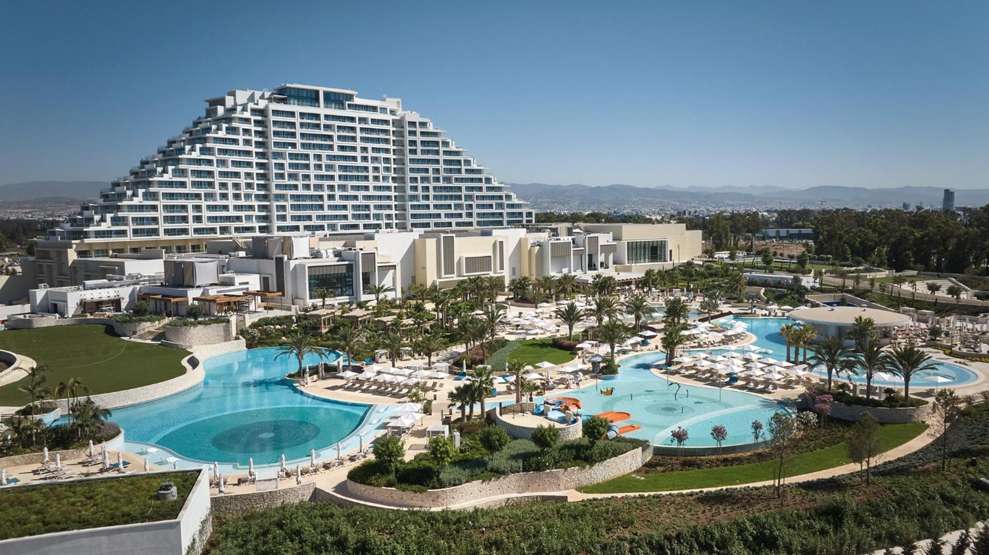 City Of Dreams Mediterranean - Integrated Resort, Casino & Entertainment Limassol Exteriör bild The Atlantis Resort