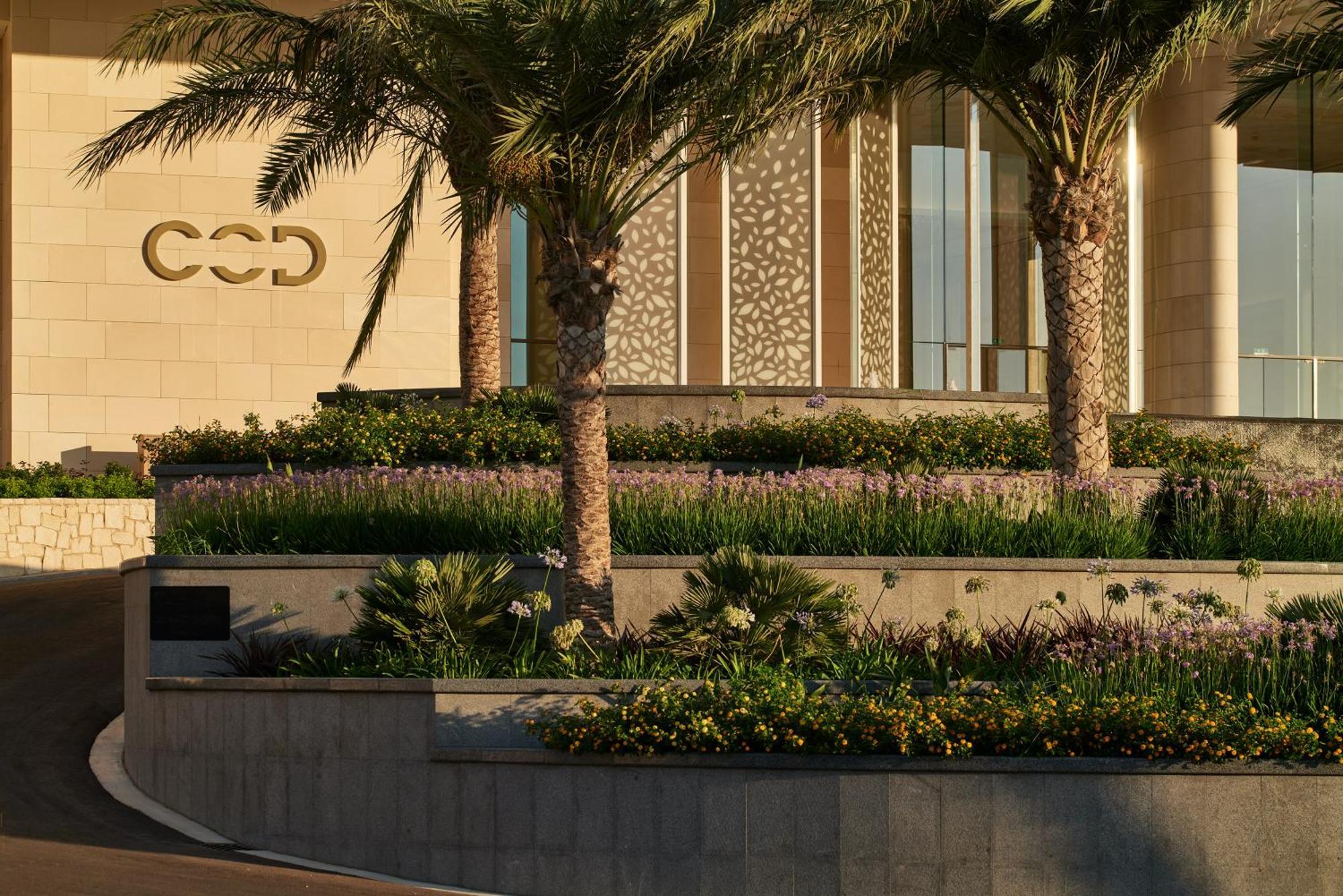City Of Dreams Mediterranean - Integrated Resort, Casino & Entertainment Limassol Exteriör bild The entrance of the hotel