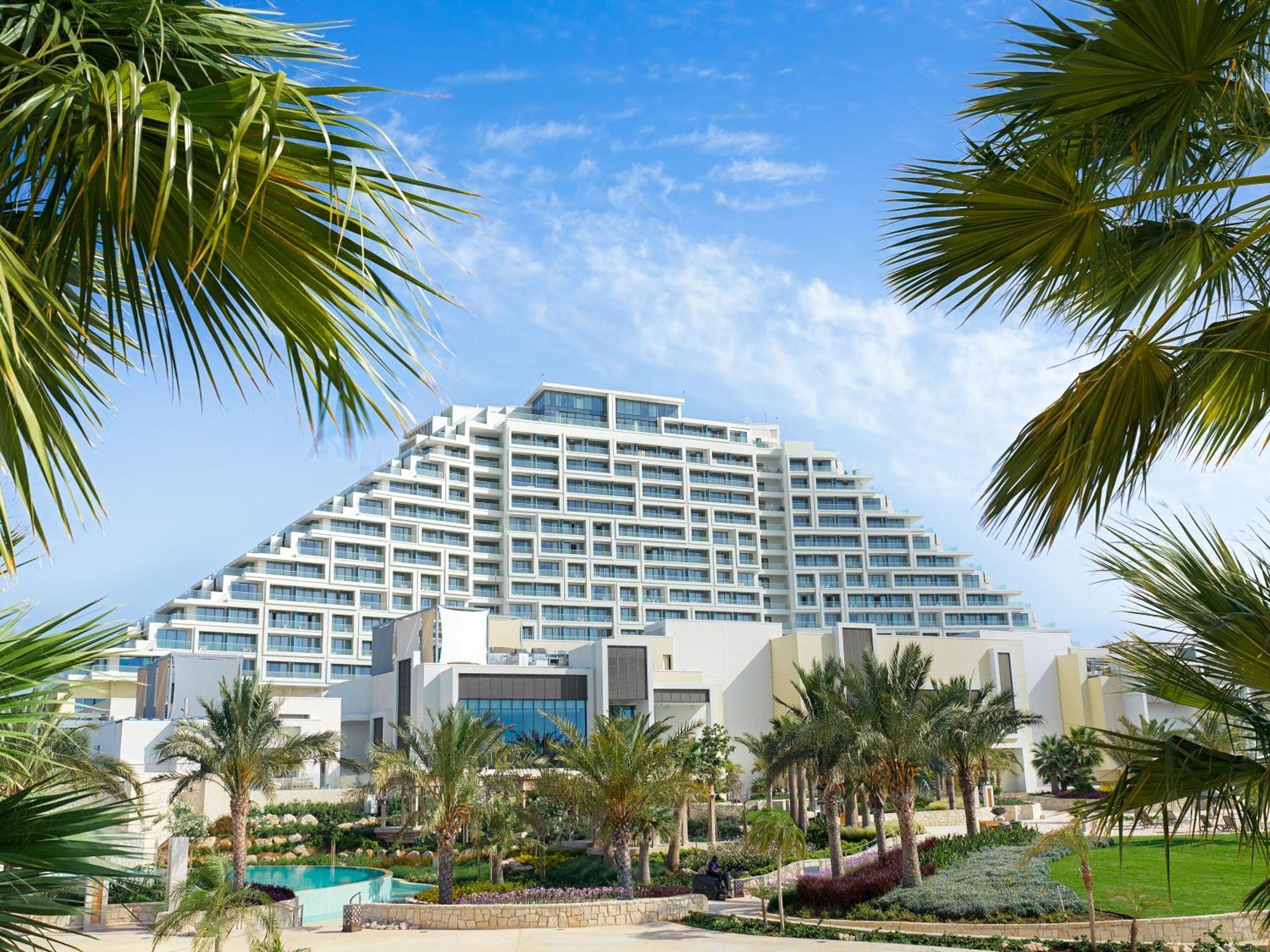 City Of Dreams Mediterranean - Integrated Resort, Casino & Entertainment Limassol Exteriör bild The St Regis Al Habtoor Palace